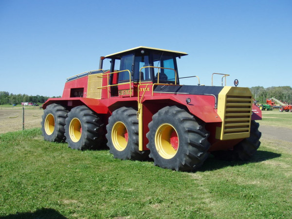 Traktor Terbesar di Dunia yang Bikin Takjub, Nomor 6 Juga Jualan di Indonesia