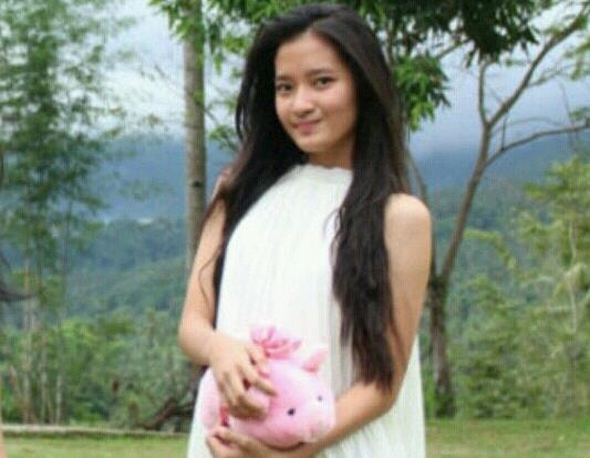 Fakta-fakta Keluarga Polwan Cantik Briptu Christy, Nomor 2 Mengejutkan