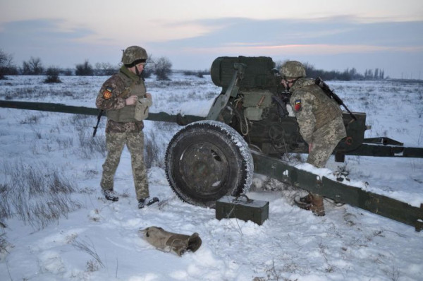 Militer Ukraina Hujani Luhansk dengan Tembakan Artileri Berat