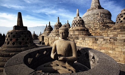 7 Destinasi Wisata Indonesia Jadi Tempat Liburan Tokoh Dunia, Nomor 3 Dikunjungi Raja Salman