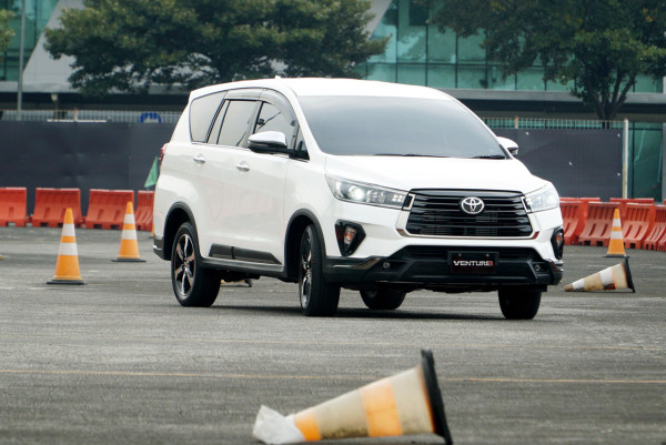 Ini Loh Perbandingan Harga Toyota Innova di Arab Saudi, India, Thailand dan Indonesia
