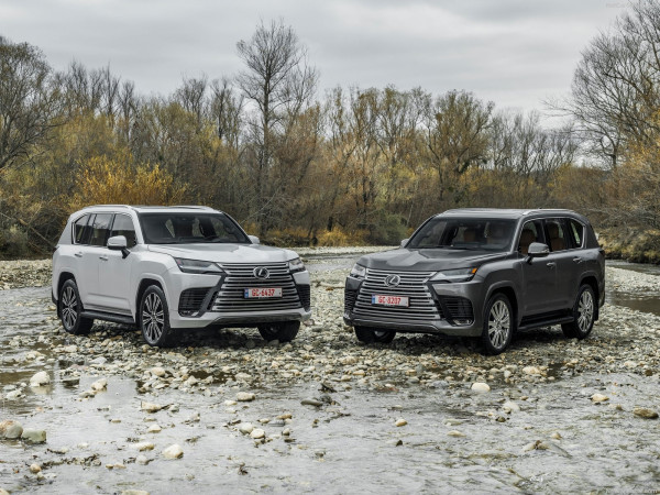 Crazy Rich Perlu Bersabar 4 Tahun untuk Dapatkan Lexus LX Terbaru