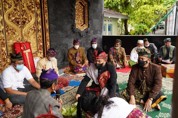 KSAD Dudung Dapat Gelar Prawireng Jayeng Bhuwane