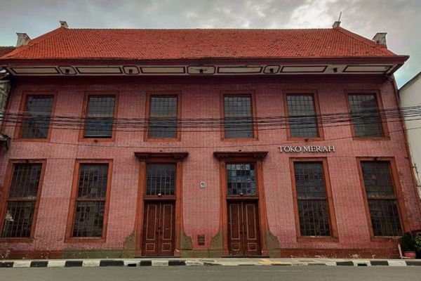 4 Tempat Angker di Jakarta Barat, Nomor 2 Ada Penampakan Noni Belanda