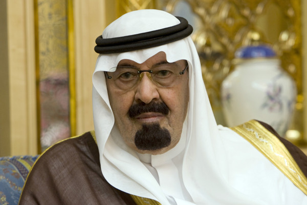 Raja-raja Arab Saudi Ini Terpaut Usia Sangat Jauh dengan Istrinya
