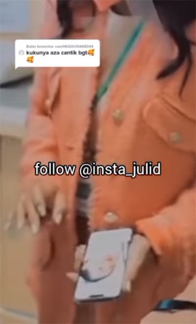 Wajah Baby A Terlihat! Krisdayanti Pampang Foto Anak Aurel Hermansyah dan Atta Halilintar di Layar Ponsel
