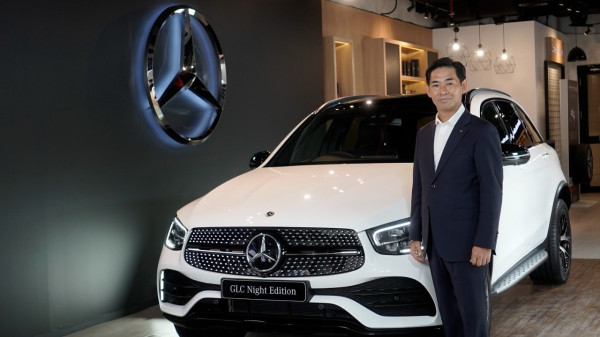 Goda Penggila SUV Mewah, Ini yang Perlu Diketahui dari Mercedes GLC Night Edition