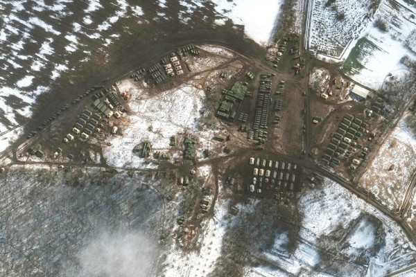 Penampakan Aktivitas Militer Rusia di Perbatasan Ukraina Terekam Satelit