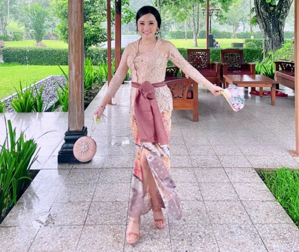 Miliki 3 Anak, Gaya Mawar AFI Masih Tampak seperti ABG