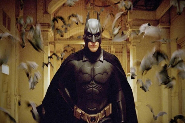 10 Simbol Batman yang Pernah Tampil di Film Caped Crusader