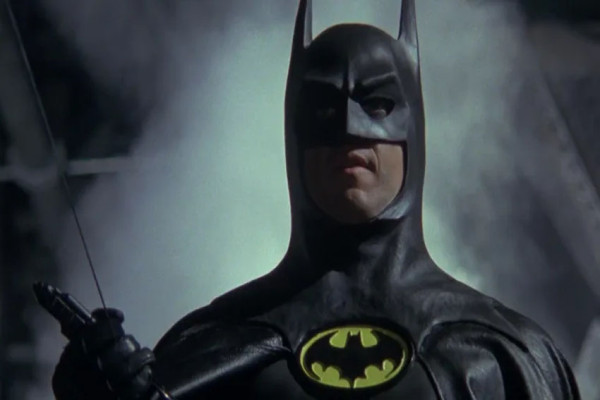 10 Simbol Batman yang Pernah Tampil di Film Caped Crusader