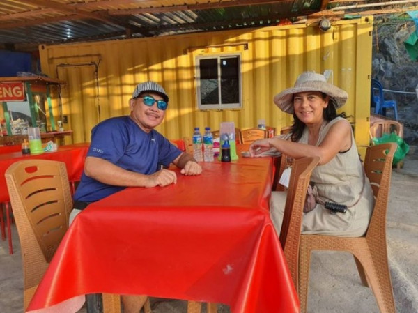 5 Potret David Sumendap yang Diduga Kekasih Baru Lydia Kandou, Nomor Terakhir Momen Romantis