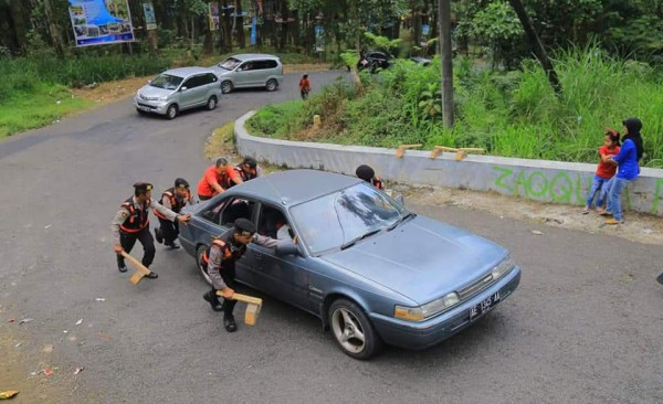 Ini 5 Tanjakan yang Bikin Pengemudi Mobil Indonesia Deg-degan, Berani Coba?