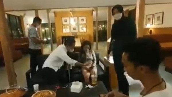 Penampakan Selebgram Cantik Pasuruan saat Ditangkap Usai Masturbasi di Toilet Kafe