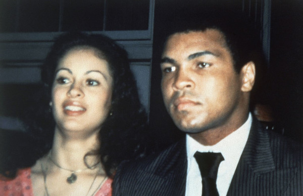 4 Istri Muhammad Ali, Dari Pelayan Koktail Hingga Aktris Masuk Islam