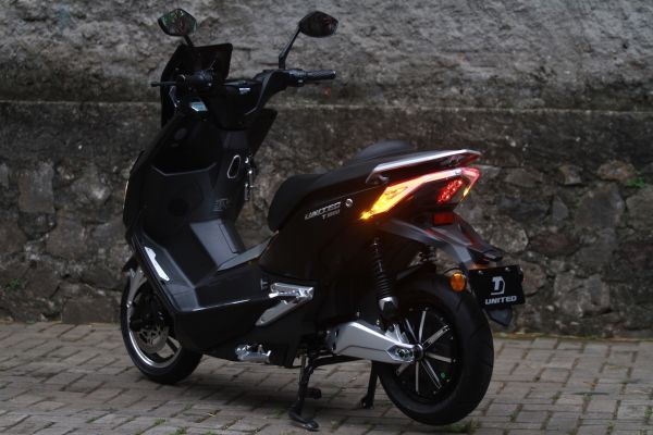 Ini Mobil dan Motor Listrik yang Paling Ingin Dimiliki Masyarakat Indonesia
