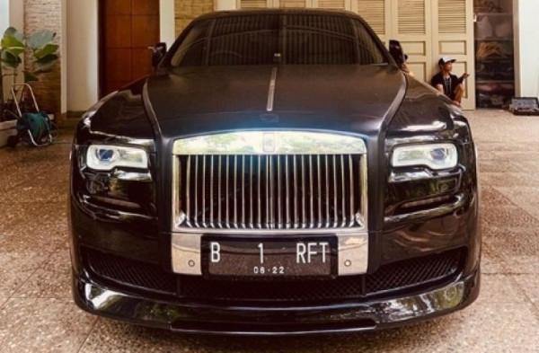 5 Koleksi Mobil Raffi Ahmad, yang Terakhir Harganya Capai Rp16,5 Miliar