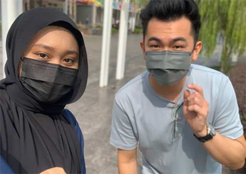 Viral! Majikan Jatuh Cinta pada Karyawan karena Rajin Salat, Kini Mualaf dan Menikah