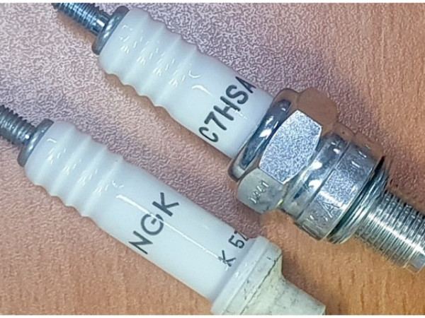 Penyebab Insulator Busi Retak dan Bermasalah