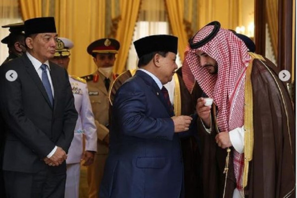 Dalam Seminggu 2 Menteri Jokowi Bertemu 2 Pangeran Arab Saudi