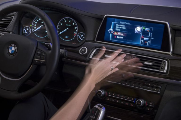 7 Teknologi Canggih Mobil yang Tidak Terlalu Dibutuhkan