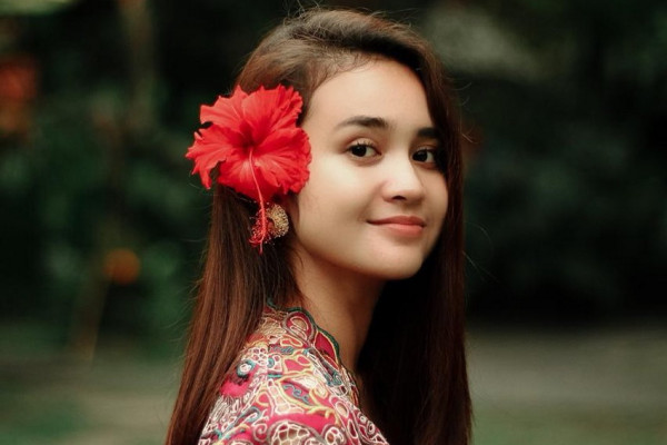 Deretan Artis yang Takut Naik Pesawat, Nomor 5 Gara-Gara Syuting Film