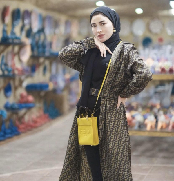 4 Outfit Mahal Shandy Purnamasari, Nomor Terakhir Tasnya Seharga Rp787 Juta