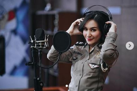 Profil Briptu Putri Chikita, Polwan Cantik Sering Tampil Jadi Host TV dan NTMC Channel