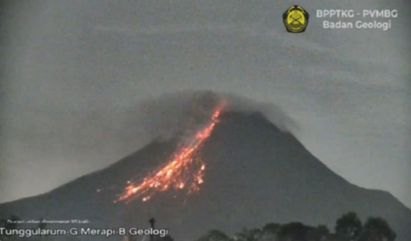 BPPTKG Sebut 646.000 Meter Kubik Material Merapi Telah Runtuh saat Erupsi
