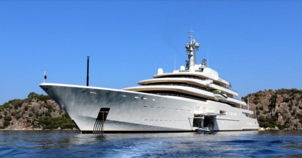 7 Kapal Pesiar Roman Abramovich: Paling Mahal Rp18,8 Triliun, 2 Dilengkapi Rudal