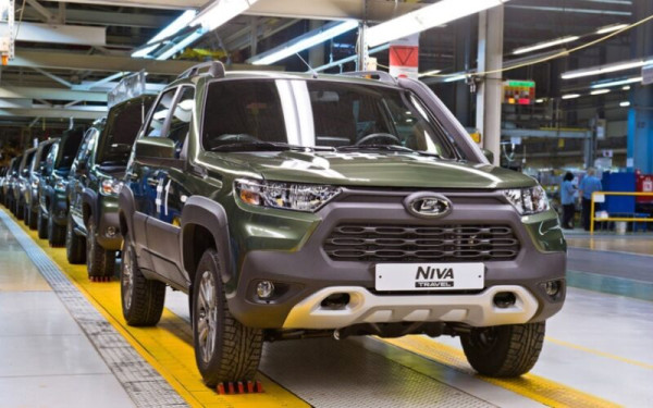 Pabrik Mobil Asli Rusia Akhirnya Tutup karena Efek Sanksi Invasi
