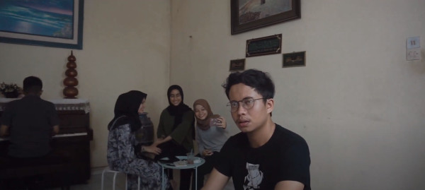 Film Pendek Satu Matahari, Perceraian yang Mewariskan Rasa Marah