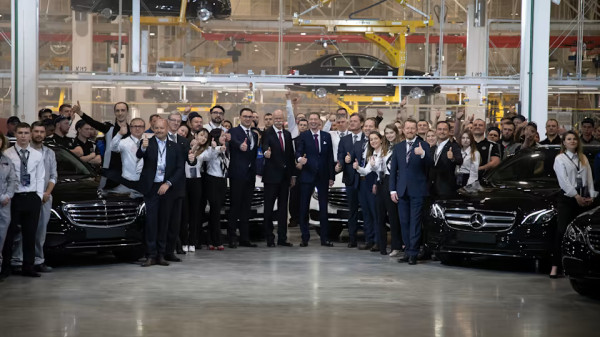 Mercedes Ketar-ketir Pabrik Senilai Rp31,2 Triliun Dirampas Rusia