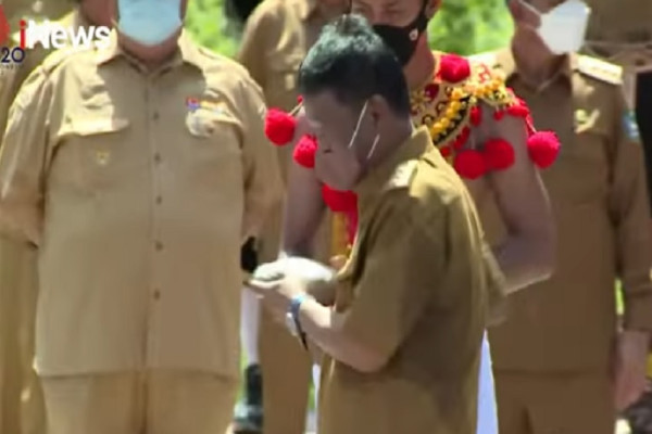 Penampakan Gubernur Sulteng Sebelum Pingsan di Ritual Kendi Nusantara