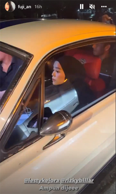 Lesti Kejora Datang ke Rumah Makan dengan Mobil Mewah, Fuji Ngemis Minta Duit