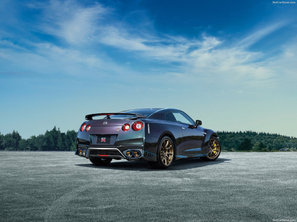 Terlalu Berisik, Nissan GT-R Akhirnya Stop Jualan di Eropa