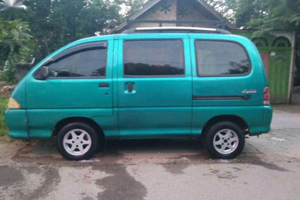 Ini Deretan Mobil Bekas Seharga Motor Seken, Cuma Rp20 Jutaan Loh!