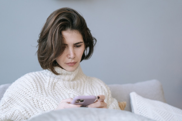 5 Istilah Kekerasan Emosional dalam Percintaan, Termasuk Ghosting