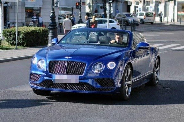 Mewah! Berikut Koleksi Mobil dari Bintang Bayern Muenchen, Robert Lewandowski