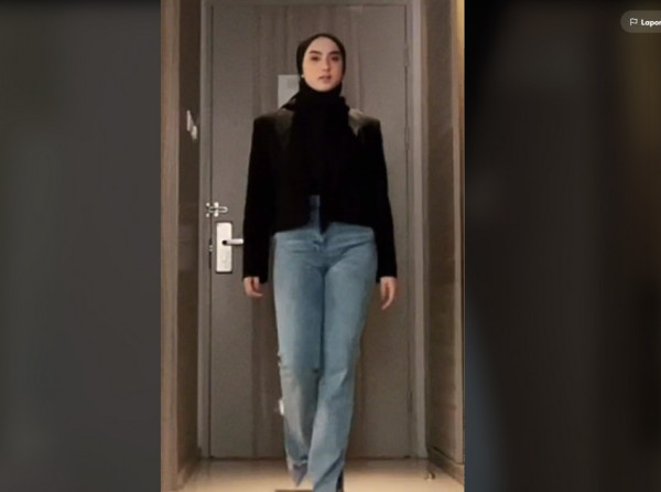 Doni Salmanan Jadi Penghuni Hotel Prodeo, Dinan Fajrina Hibur Diri dengan Main TikTok