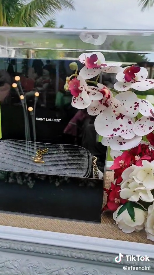 Viral! Pria di Jepara Lamar sang Kekasih dengan Seserahan Sertifikat Rumah