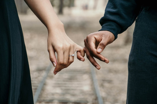6 Tanda Pacarmu adalah Pasangan yang Baik, Pertahankan!