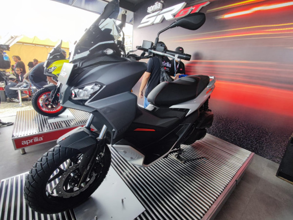 Aprilia SR GT200 Mengusung Konsep Skutik Adventure Rasa Eropa, Harganya?
