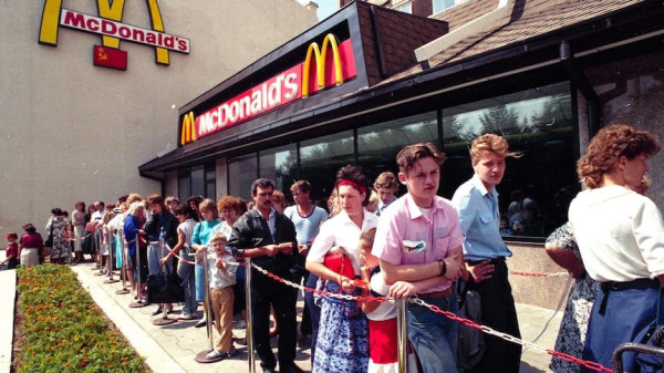 McDonald's, Restoran Cepat Saji Pertama Amerika Serikat di Tanah Soviet