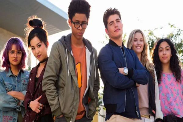 6 Superhero Film Marvel yang Orangtuanya Ternyata Penjahat