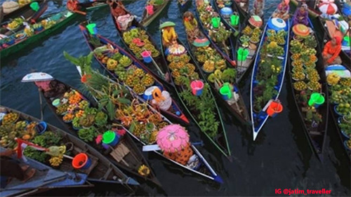 Pasar Terapung Paling Ikonik di Indonesia, Ini Daftarnya
