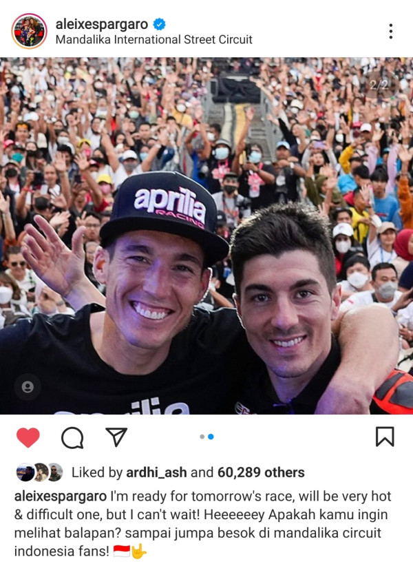 Aleix Espargaro Penuhi Janji Melempar Helm MotoGP ke Tribun Penonton
