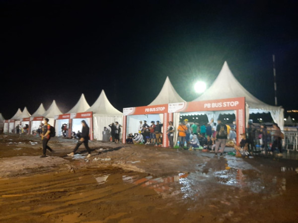 Tak Kebagian Bus, Penonton MotoGP Tertinggal di Gate 1 Sirkuit Mandalika