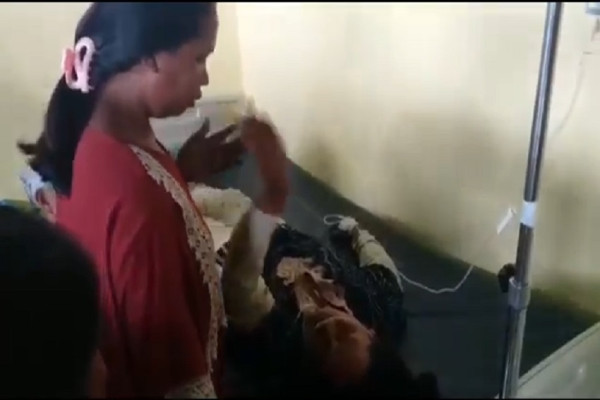 Pikap Angkut Puluhan Buruh Tani Terbalik di Lereng Gunung Ijen, 4 Korban Tewas Berserakan di Jalan