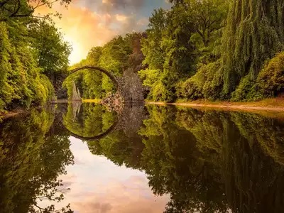 10 Tempat Paling Misterius di Dunia, Berani Liburan ke Sini?